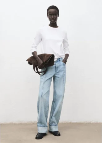 Weite Jeans mit umgeschlagenem Saum