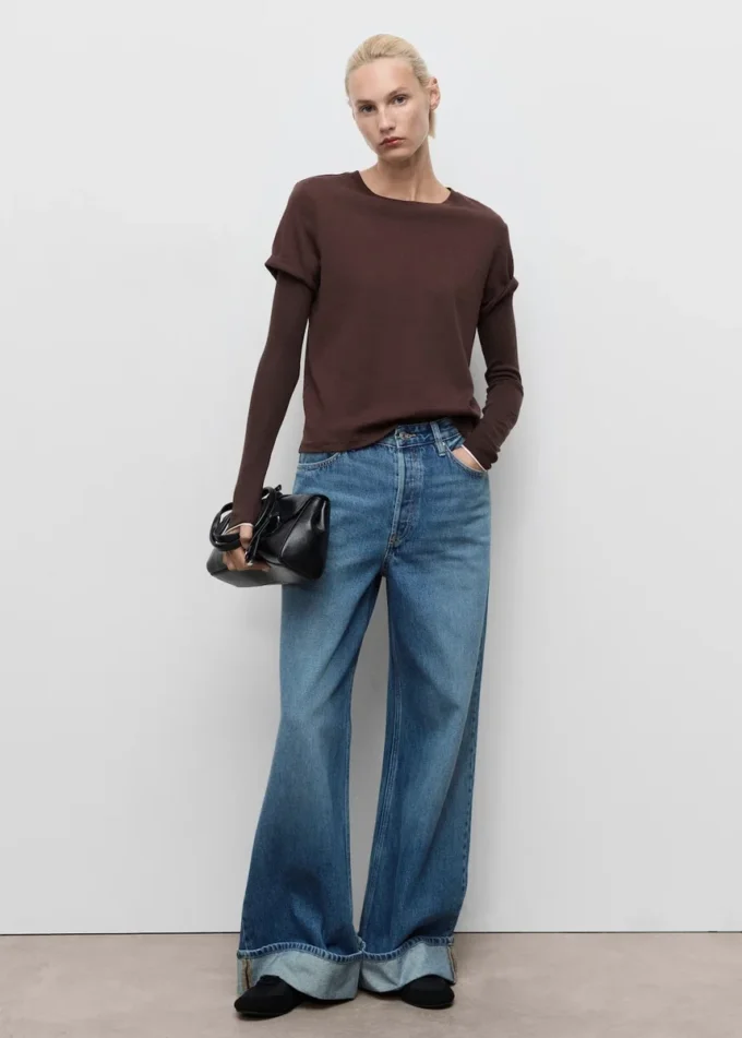 Weite Jeans mit umgeschlagenem Saum