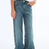 Weite Jeans mit umgeschlagenem Saum Weite Jeans mit umgeschlagenem Saum