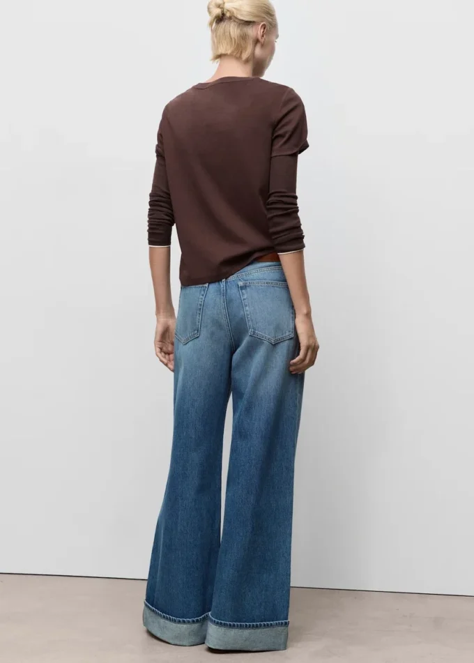 Weite Jeans mit umgeschlagenem Saum