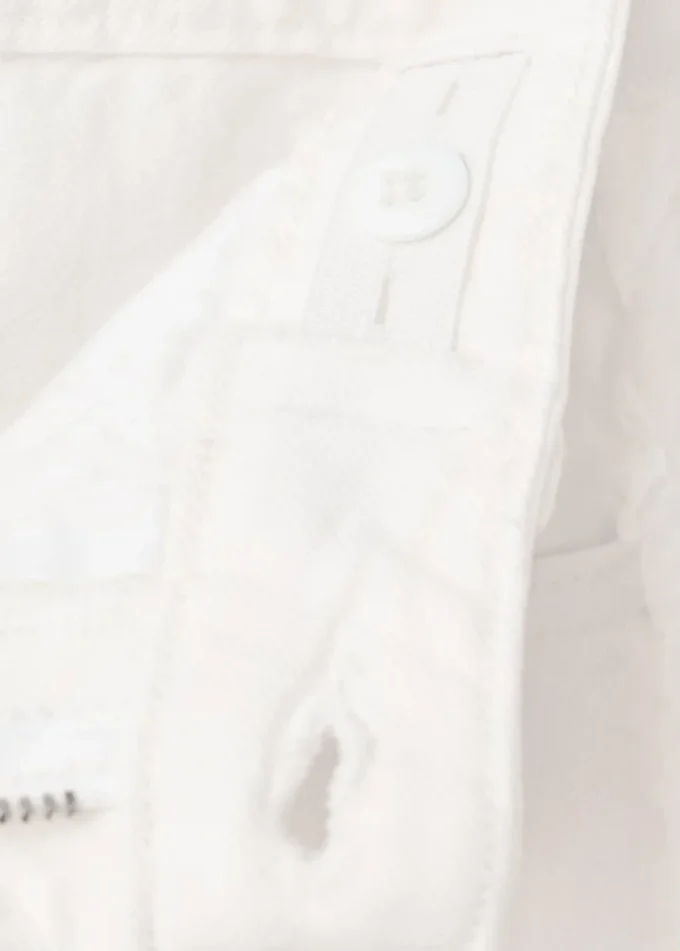 Weite Jeans mit Ziernähten Weite Jeans mit Ziernähten