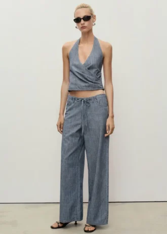 Weite Jeanshose mit Gürtel