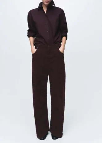 Weite, tief sitzende Cordjeans