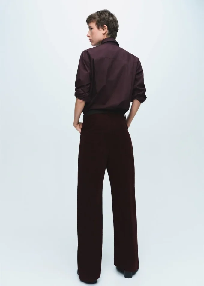 Weite, tief sitzende Cordjeans Weite, tief sitzende Cordjeans