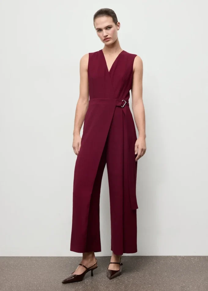 Wickeljumpsuit mit Gürtel Wickeljumpsuit mit Gürtel