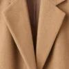Wollmantel mit Revers Wollmantel mit Revers