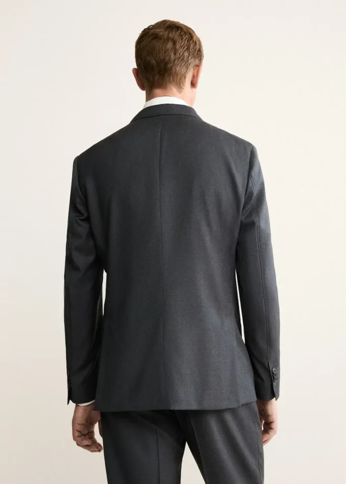 Zweireihige Jacke aus 100 % Wollflanell Zweireihige Jacke aus 100 % Wollflanell
