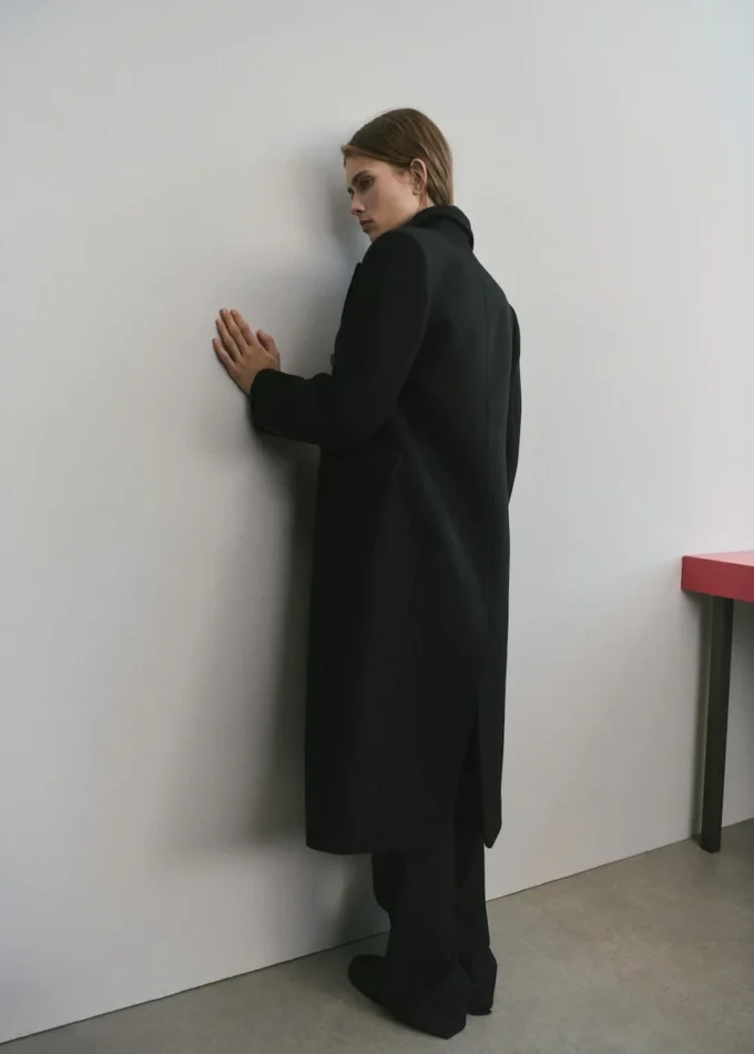Zweireihiger Wollmantel Zweireihiger Wollmantel