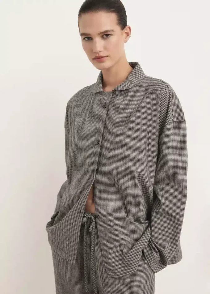 Zweiteiliger Baumwollpyjama mit Gingham-Karomuster Zweiteiliger Baumwollpyjama mit Gingham-Karomuster